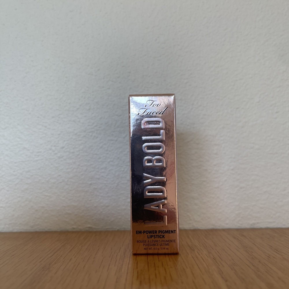 Too Faced Lady Bold Em-Power Cream Lipstick - Level‎ Up